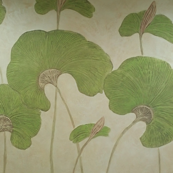 Декор стен - цветы в реке (фрагмент)